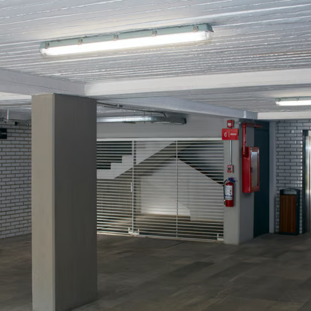 Lámpara Tipo lineal LED Luz Neutra 32W Tecnolite