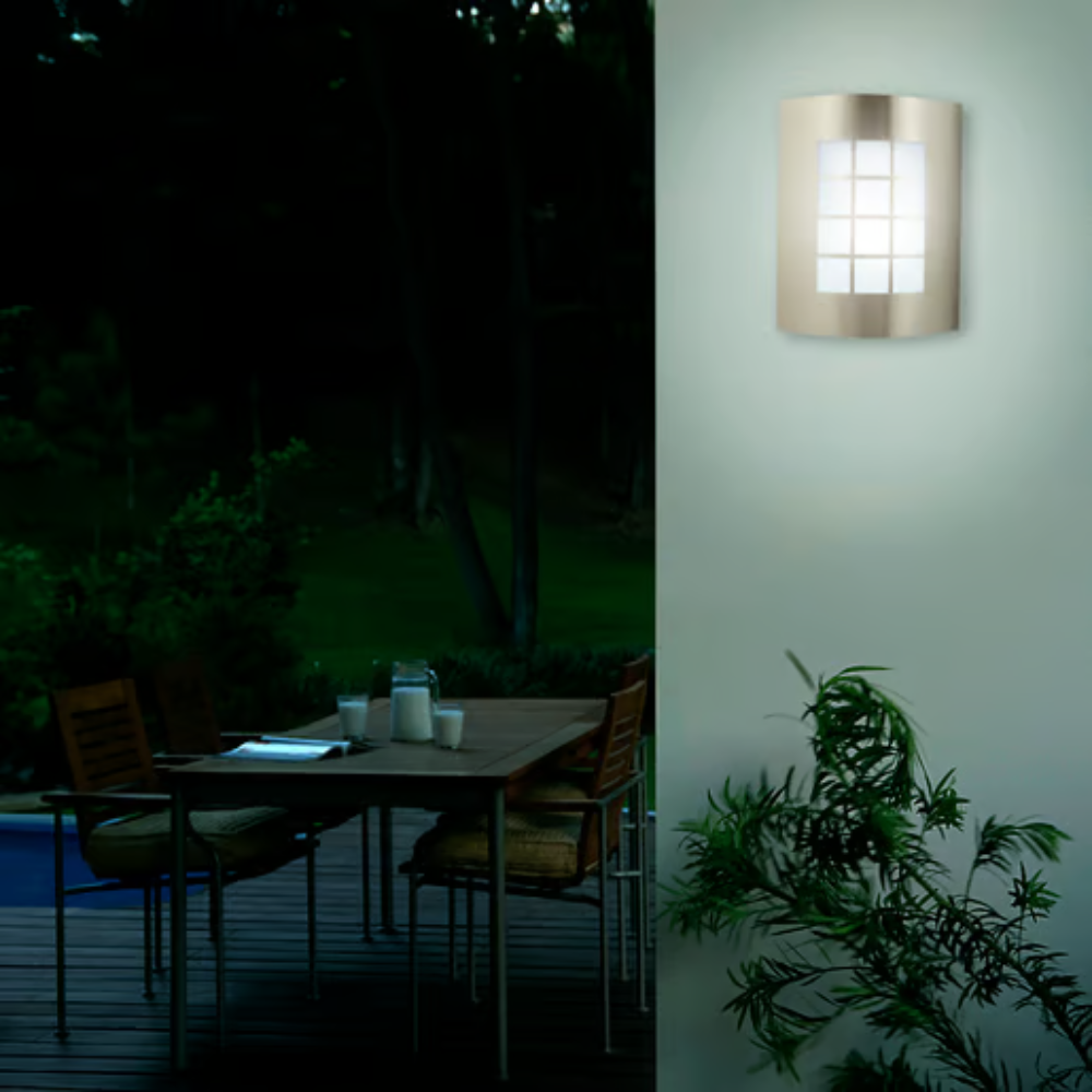 Lámpara de exterior E27 8.5W Satinado Turin 15W Tecnolite