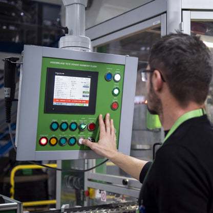 Dispositivo de Cierre con Candado-para Pulsador de Parada de Emergencia-Ø 22 Schneider Electric ZBZ3605